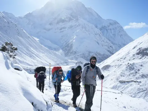 Manaslu Circuit Weather by Month