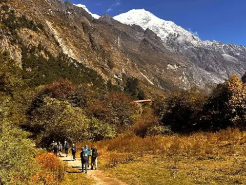 Langtang Valley Trek Weather by Month