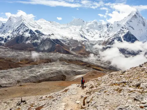 Three Passes Trek vs Annapurna Circuit