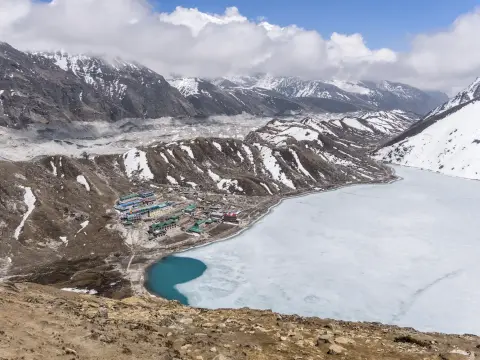 Best Time for the Gokyo Lakes Trek